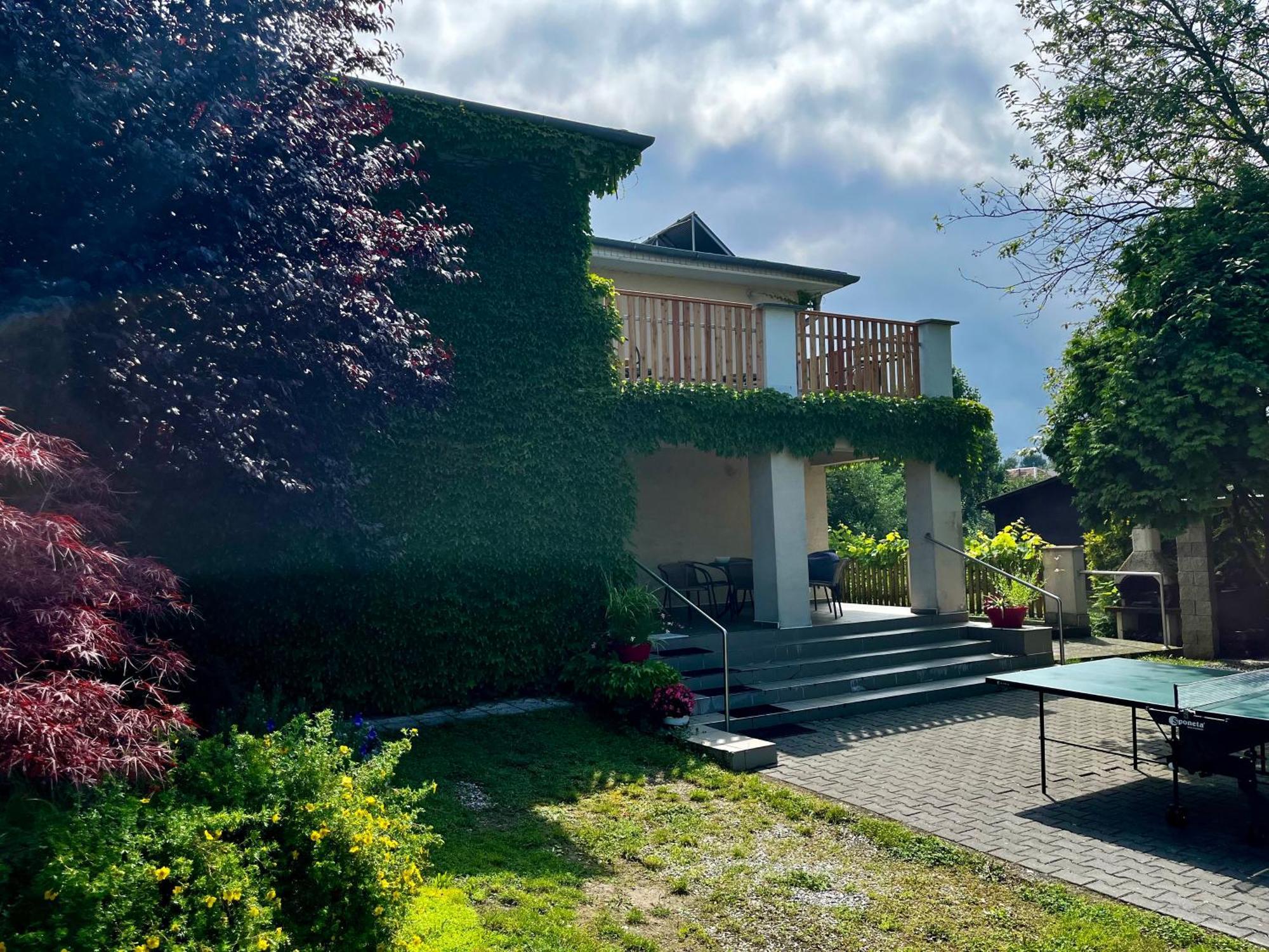 Dom V Zahrade Hotel Podhájska Exterior foto